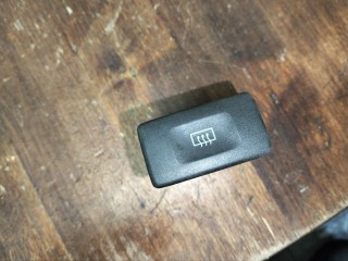 кнопка обогрева заднего стекла Nissan Primera P11 1997, 1.6 л., GA16i, бензин, МКПП, седан