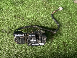 замок двери передней правой Mazda Premacy 1 поколение [рестайлинг] (2001 - 2005)