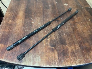 амортизатор крышки багажника (3-5 двери) Hyundai i30 GD (2012 - 2015), АКПП, STG2105