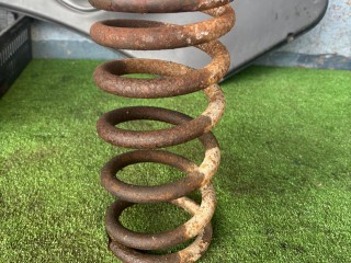 пружина задняя Mitsubishi Pajero 3 поколение (1999 - 2002)