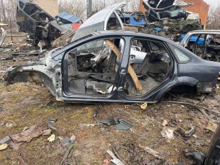 часть кузова (вырезанный элемент) Ford Focus 2 поколение 2007, 1.6 л., HWDB, бензин, МКПП, седан