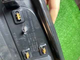 Отделка багажника пластик (под замок) Tesla Model X 1 поколение 2020, 1050389-00-C, 1035994-00-C