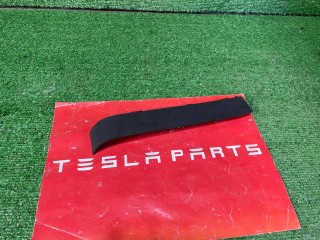 молдинг двери задней правой Tesla Model X 1 поколение 2019
