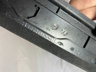 молдинг двери задней правой Tesla Model X 1 поколение 2020, 1055018-00-B