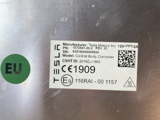 блок комфорта Tesla Model X 1 поколение 2020, 1072541-00-C