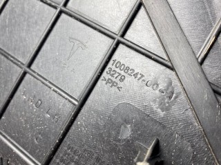Декоративная накладка центральной консоли Tesla Model S 1 поколение [рестайлинг] 2020, 1008247-00-I
