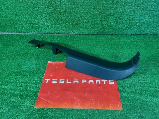 Накладка стойки внутренняя Tesla Model X 1 поколение 2018, 1035965-00-C, 1496508-00-A