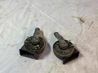 сигнал (клаксон) Tesla Model S 1 поколение [рестайлинг] 2018, 932307Z