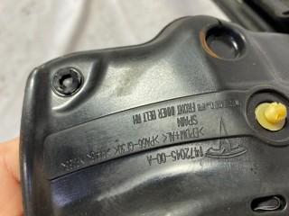 Уплотнитель стекла Tesla Model X 1 поколение 2020, 1472045-00-A