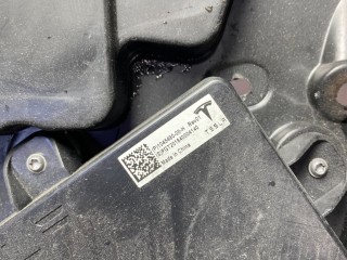 блок управления (другие) Tesla Model X 1 поколение 2020, 1045490-00-H