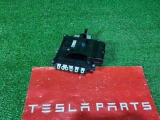 блок предохранителей Tesla Model X 1 поколение 2018, 1112379-01-J