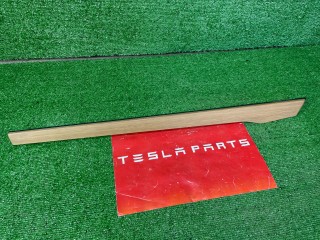 молдинг двери задней левой Tesla Model X 1 поколение 2019, 1035826-23-B, 1035826-00