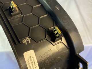 молдинг двери задней правой Tesla Model X 1 поколение 2020, 1105129-00-E