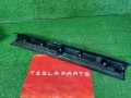 обшивка крышки багажника Tesla Model X 1 поколение 2018, 1037906-00, 1037907-00 - фото №4