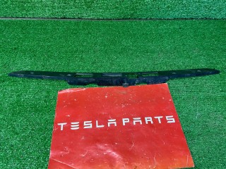 Молдинг крышки багажника Tesla model X Tesla Model X 1 поколение 2018, 1035370-00-E, 1035369-00-D