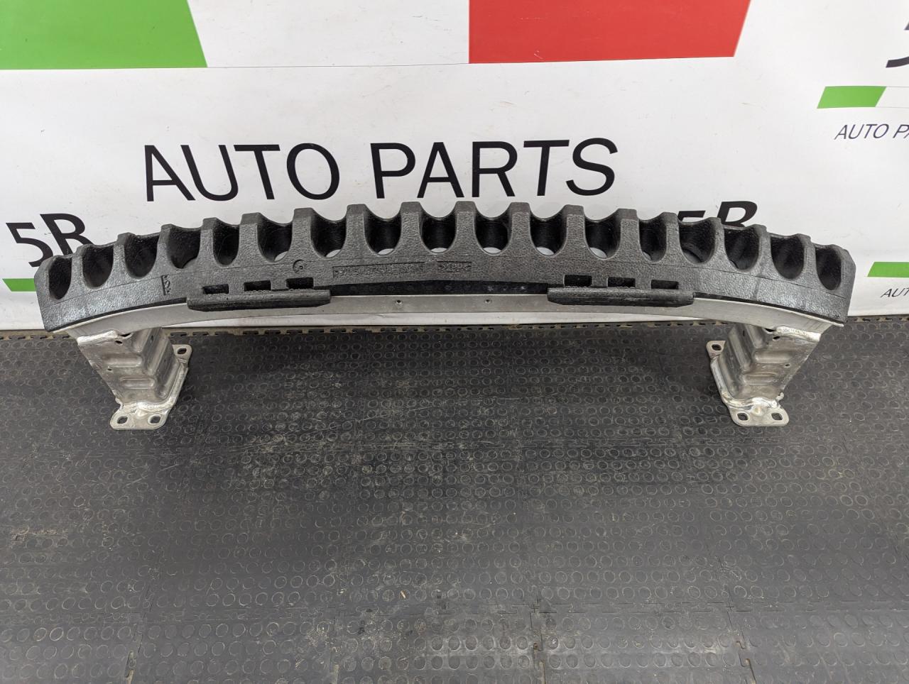 усилитель бампера переднего Porsche Panamera 970 2011, 4.8 л., M 48.40, бензин, АКПП, c9z (basaltschwarz), лифтбэк, полный привод, правый руль, 970505779, 97050504105, 970505041 - фото №1