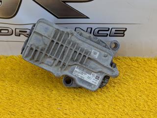 электромотор раздаточной коробки Porsche Cayenne 958 2011, 4.8 л., M 48.52, бензин, АКПП, r9a (sandweiss), внедорожник 5 дв., полный привод, правый руль, 28412307053, 0C2927755K, 0C2927755