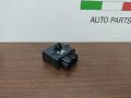 разъем AUX / USB Alfa Romeo Stelvio 1 поколение 949 2018, 2.0 л., бензин, АКПП, vesuvio gray metallic, внедорожник 5 дв., полный привод, правый руль, 50549382 - фото №2