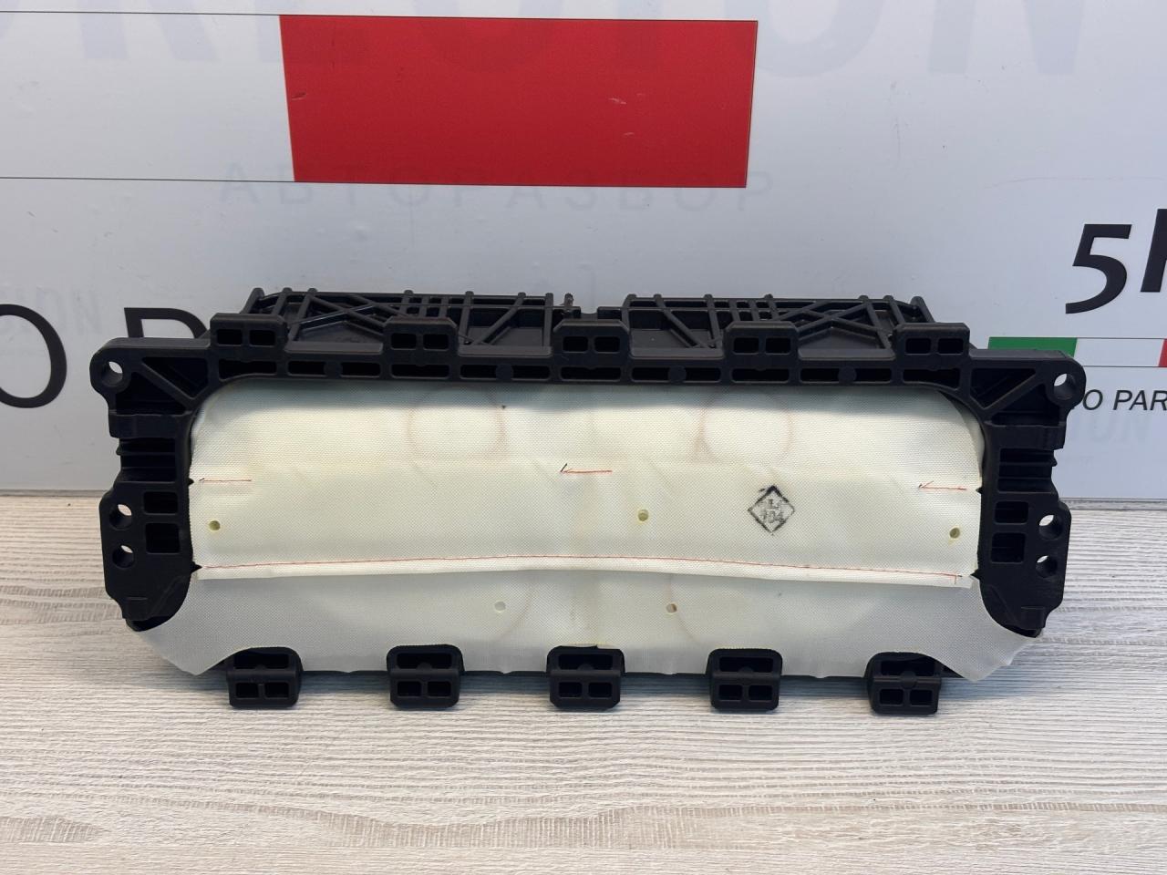 подушка безопасности пассажира BMW 3 серия G20 2019, 2.0 л., B48 B20 B, бензин, АКПП, portimao blau (c31), седан, задний привод, правый руль, 6738813, 39986738813 - фото №1