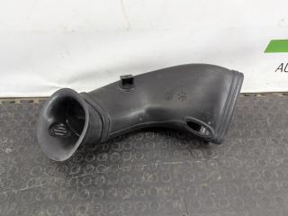 воздухозаборник Porsche Panamera 970 2011, 4.8 л., M 48.40, бензин, АКПП, c9z (basaltschwarz), лифтбэк, полный привод, правый руль, 970110252, 97011025202, 970110272, 9711027201