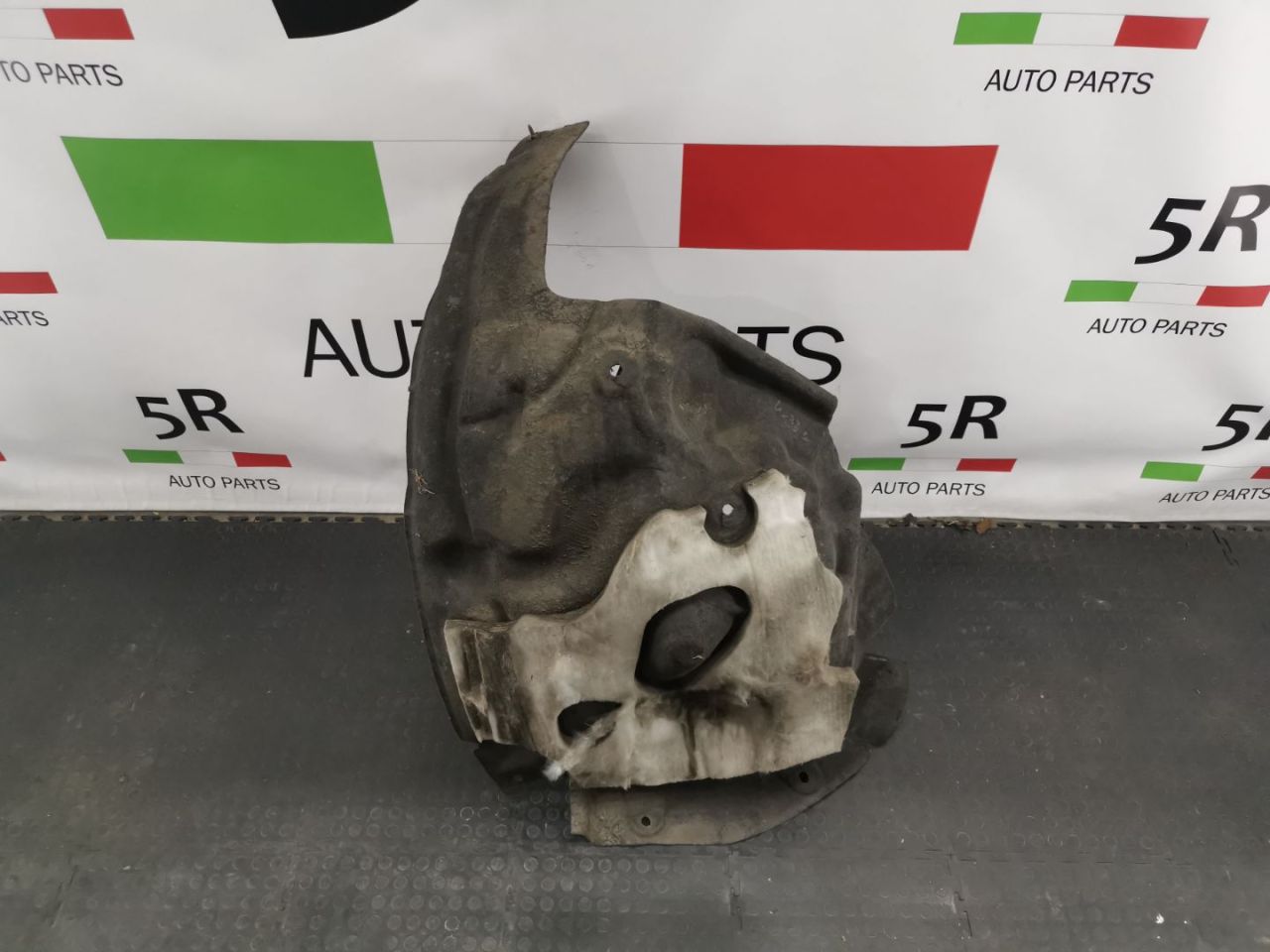 защита арок передняя левая (подкрылок) Alfa Romeo Giulia 2 поколение 952 2017, 2.9 л., бензин, АКПП, rosso competizione, седан, задний привод, правый руль - фото №1