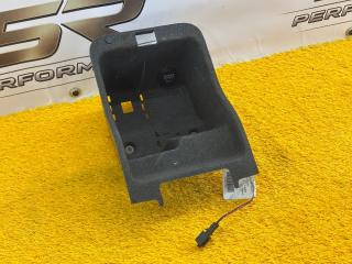 подлокотник Porsche Cayenne 958 2011, 4.8 л., M 48.52, бензин, АКПП, r9a (sandweiss), внедорожник 5 дв., полный привод, правый руль, 7P5857232, 7P5947561