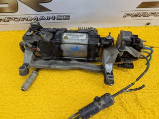 компрессор пневмоподвески Porsche Cayenne 958 2011, 4.8 л., M 48.52, бензин, АКПП, r9a (sandweiss), внедорожник 5 дв., полный привод, правый руль, 7P0616006, 7P0616006E