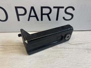 крепление фары левой Alfa Romeo Stelvio 1 поколение 949 2019, 2.9 л., бензин, АКПП, внедорожник 5 дв., полный привод, правый руль