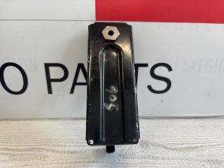 крепление фары левой Alfa Romeo Stelvio 1 поколение 949 2018, 2.0 л., бензин, АКПП, полный привод, правый руль