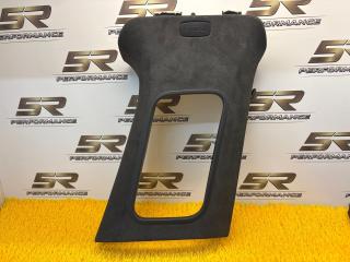 обшивка стойки центральной правой Porsche Panamera 970 [рестайлинг] 970 2014, 4.8 л., MCX.PA, бензин, робот, c9a (белый), хетчбэк 5 дв., полный привод, 970555194, 970555704