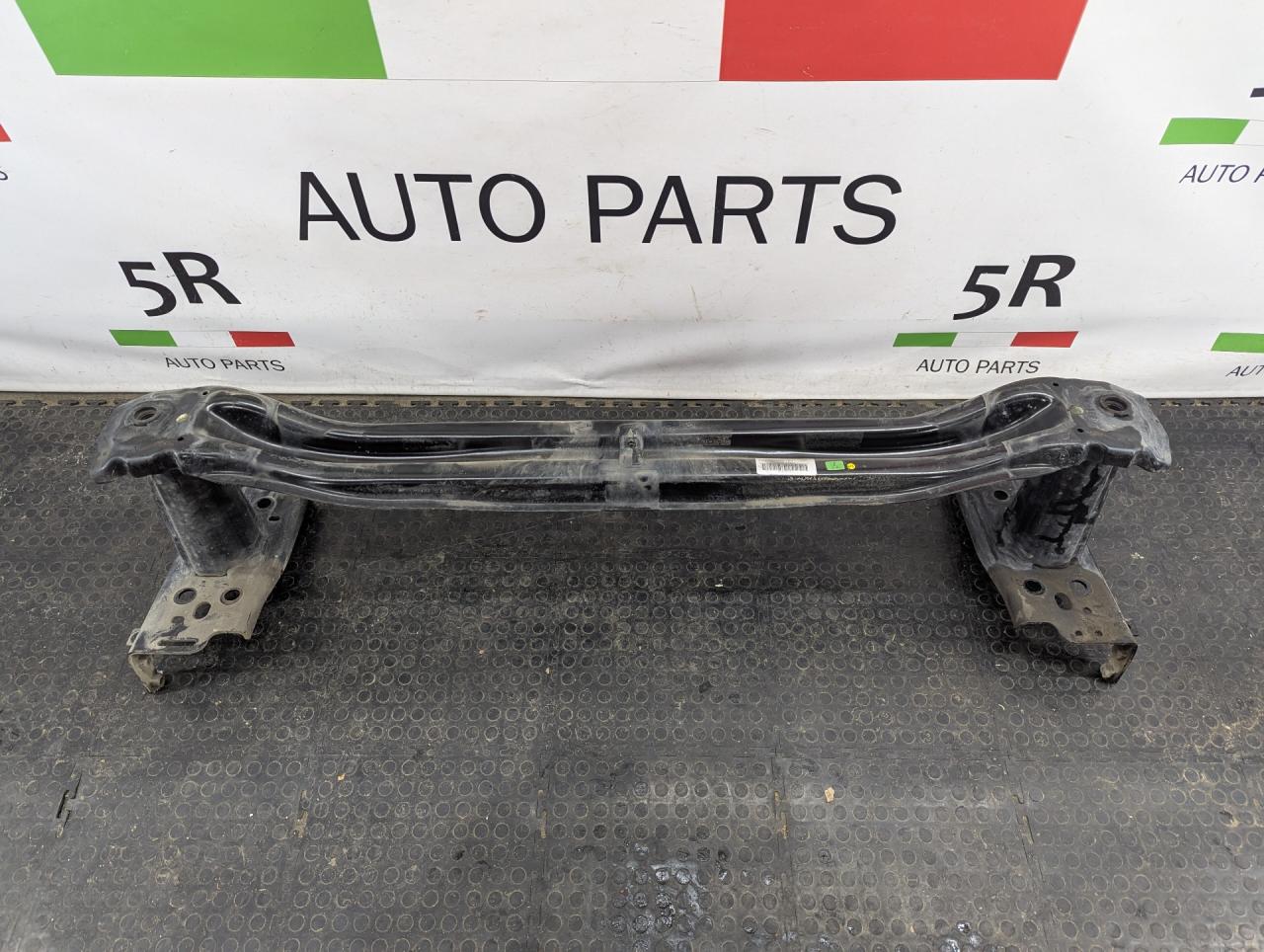 усилитель бампера переднего Porsche Cayenne 958 2011, 4.8 л., M 48.52, бензин, АКПП, r9a (sandweiss), внедорожник 5 дв., полный привод, правый руль, 7P0807109C, 7P0807109 - фото №1