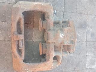 суппорт задний левый Scania G 3 поколение (2016 - 2026)