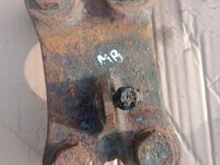 кронштейн (крепление) Mercedes-Benz