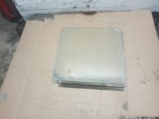 стекло (иные) Mercedes-Benz 4x2