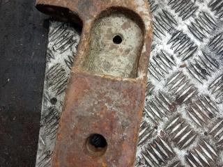 кронштейн (крепление) Mercedes-Benz