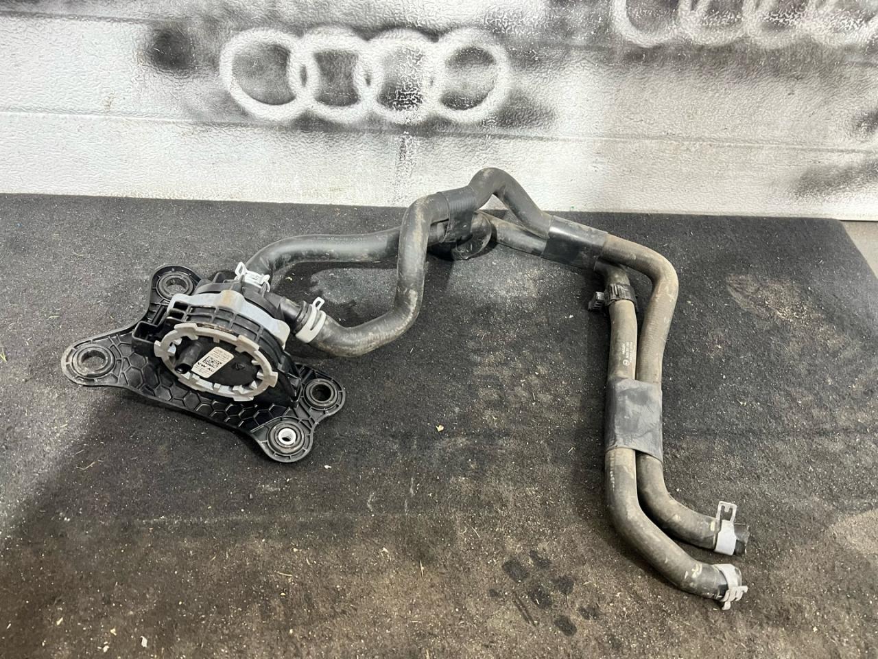 насос антифриза дополнительный Audi A5 B10 2025, 2.0 л., дизель, АКПП, 06R965567C, 8B3122157K - фото №1