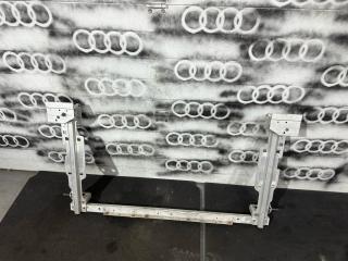 передняя панель крепления облицовки (телевизор) Audi A8 D5 2020, 3.0 л., бензин, седан, 4N0805594C