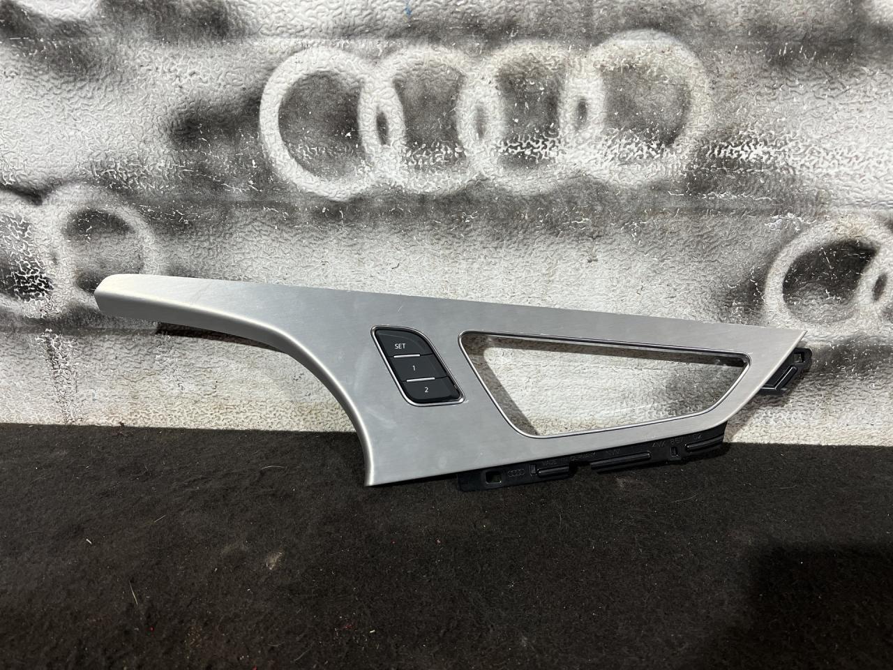 накладка двери (крышки) багажника Audi Q7 4M 2018, 3.0 л., CVMD, дизель, АКПП, внедорожник 3 дв., 4M0867102L, 4M0959770A - фото №1