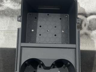 подстаканник Audi Q5 FY [рестайлинг] FY 2022, 2.0 л., бензин, АКПП, внедорожник 5 дв., 80A864981