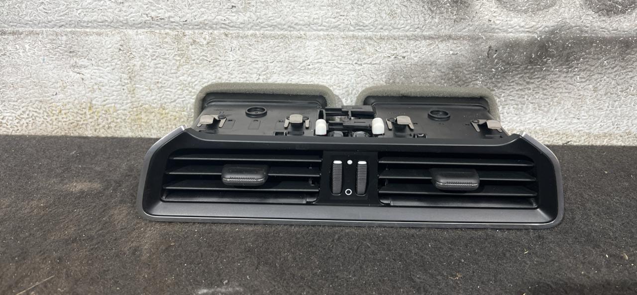 дефлектор обдува салона Porsche 911 Carrera 992 2018, купе, 99155214100, 991552141 - фото №1