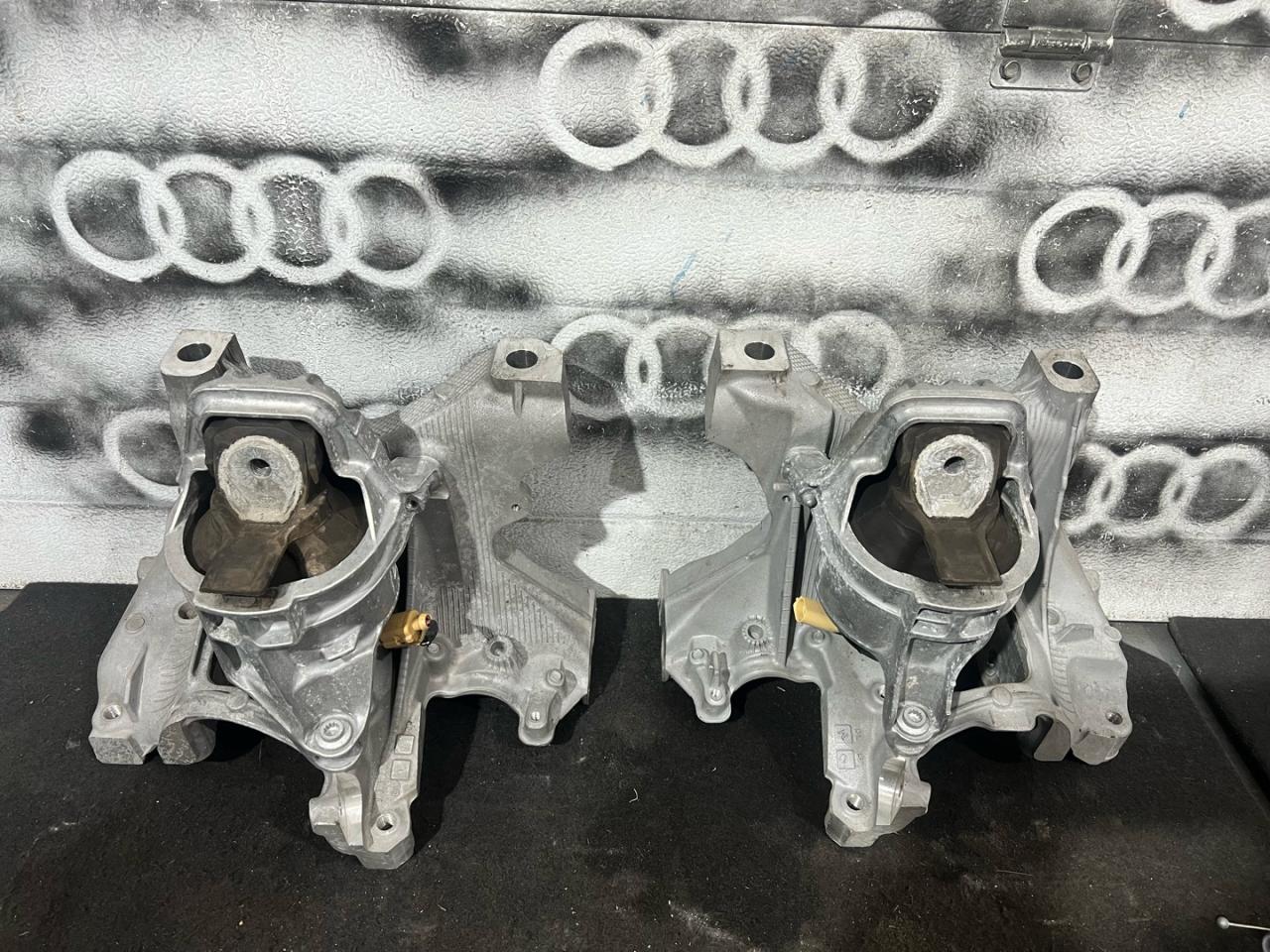 подушка крепления двигателя Audi A5 B10 2025, 2.0 л., дизель, АКПП, 8B3199371BQ, 8B3199372BQ, 8B3399295, 8B3399296 - фото №1
