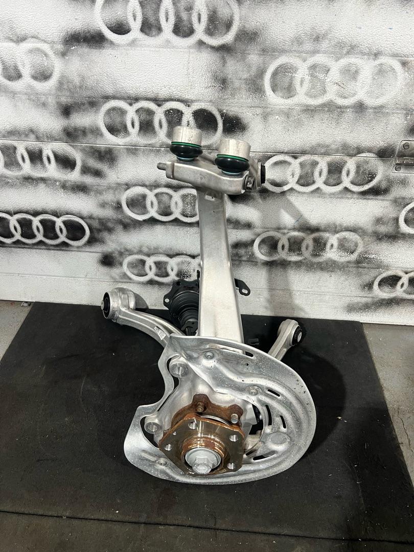 рычаг передний правый Audi A5 B10 2025, 2.0 л., дизель, АКПП, 4M0407156E, 8B3407271B, 8B3407560A, 8B3407696, 8B3407506A, 8B3407510A, 8B3407242F - фото №1