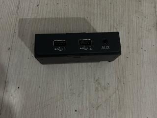 разъем AUX / USB Bentley Bentayga 1 поколение 2018, 6.0 л., бензин, внедорожник 5 дв., 4M0035736A