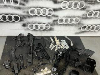 прочая запчасть Bentley Bentayga 1 поколение [рестайлинг] 4V1 2022, 3.0 л., бензин, АКПП, внедорожник 5 дв., 4M0971981, 3F0959772, 36A867169, 36A867991, 36A867992, 4M0971871BH, 4M0971871BK, 36A035399, 4M0827280, 4M0907247, 5Q0919279, 4M0827279, 4H0035570A, 0E15410007, 4M0863254, 36A907458, 36A131573A, 4M0971341G, 4M2820195A, 36A867192, 4M0971871, 36A907390, 4M0803896, 4M0802419D, 4M0803895, 36A821155A, 36A121527