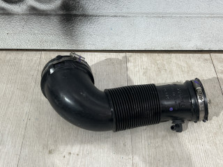 патрубок воздушного фильтра Audi Q5 FY [рестайлинг] FY 2024, 2.0 л., бензин, внедорожник 5 дв., 06L129629B