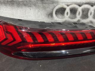 фонарь крышки багажника левый Audi Q7 4M [рестайлинг] 4M 2023, 3.0 л., DCBD, бензин, АКПП, внедорожник 5 дв., 4M0945307C
