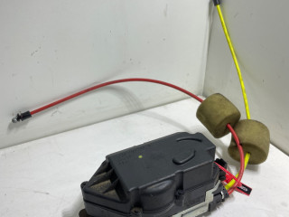 замок багажника Mercedes-Benz M-Класс W164 2005, 3.0 л., OM 642.940, дизель, A2117400036