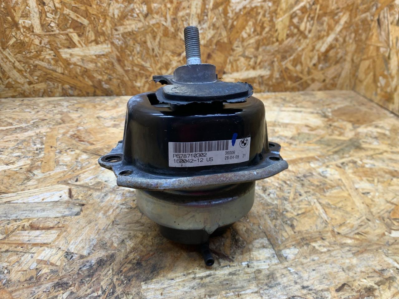 подушка крепления двигателя BMW X5 E70 2009, 3.5 л., дизель, АКПП, внедорожник 5 дв., полный привод, правый руль, P679541801, P679301801, 6793018, 22116793018, 6795418, 22116795418, 22116787103, 6787103, 22116784417, 6784417 - фото №1