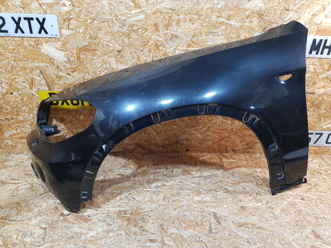 крыло переднее левое BMW X5 E70 2007, 3.0 л., дизель, АКПП, внедорожник 5 дв., полный привод, правый руль, 7157979, 51657178395, 7178395 - фото №1