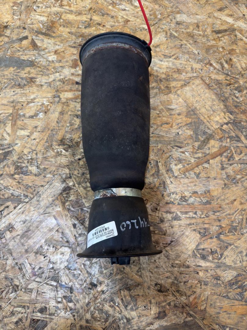 пневмоподушка BMW X5 E70 2007, 3.0 л., M57 306 D3, дизель, АКПП, черный, внедорожник 5 дв., полный привод, правый руль, 7967115 - фото №1